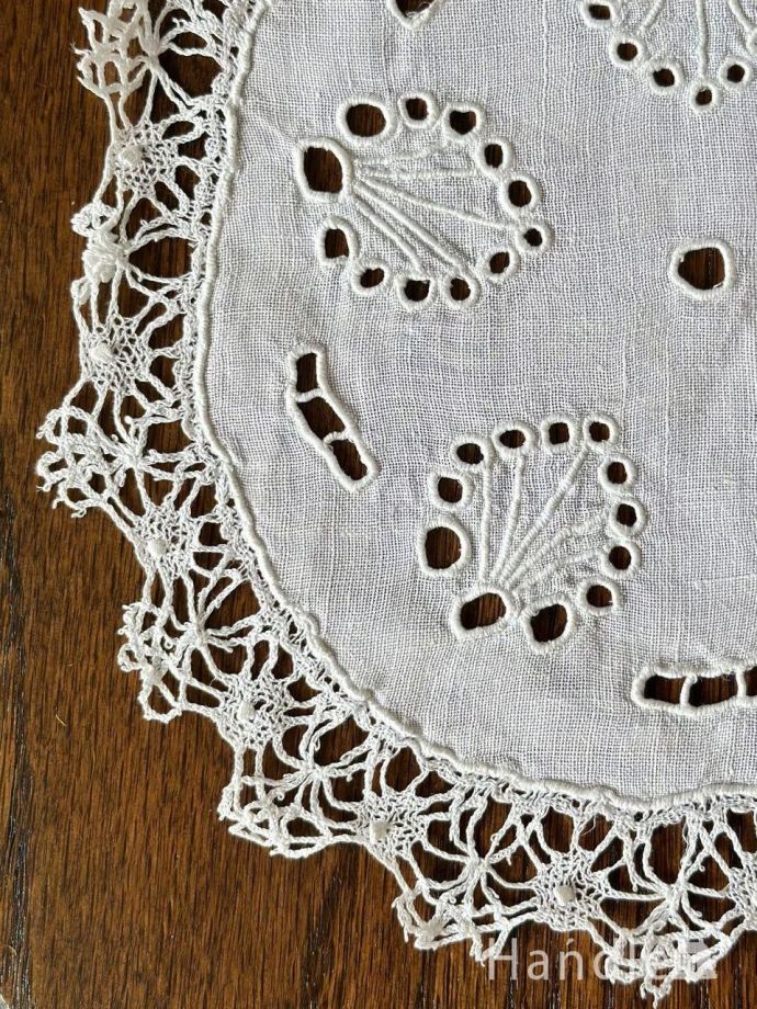 アンティークのドイリー