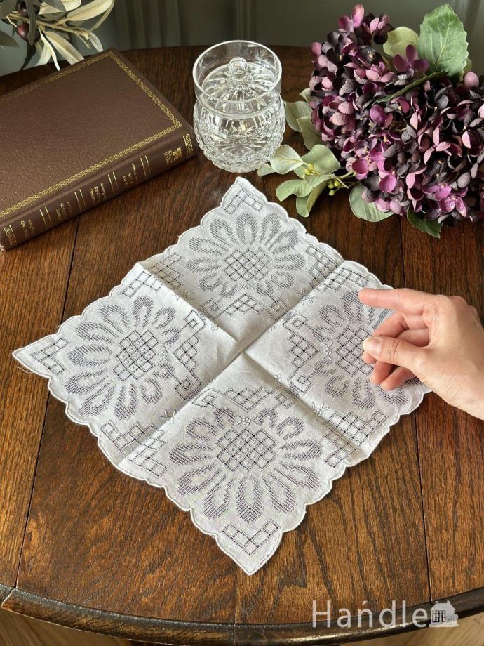 アンティークのレース