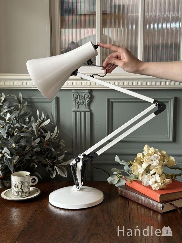 デスクランプのスイッチ