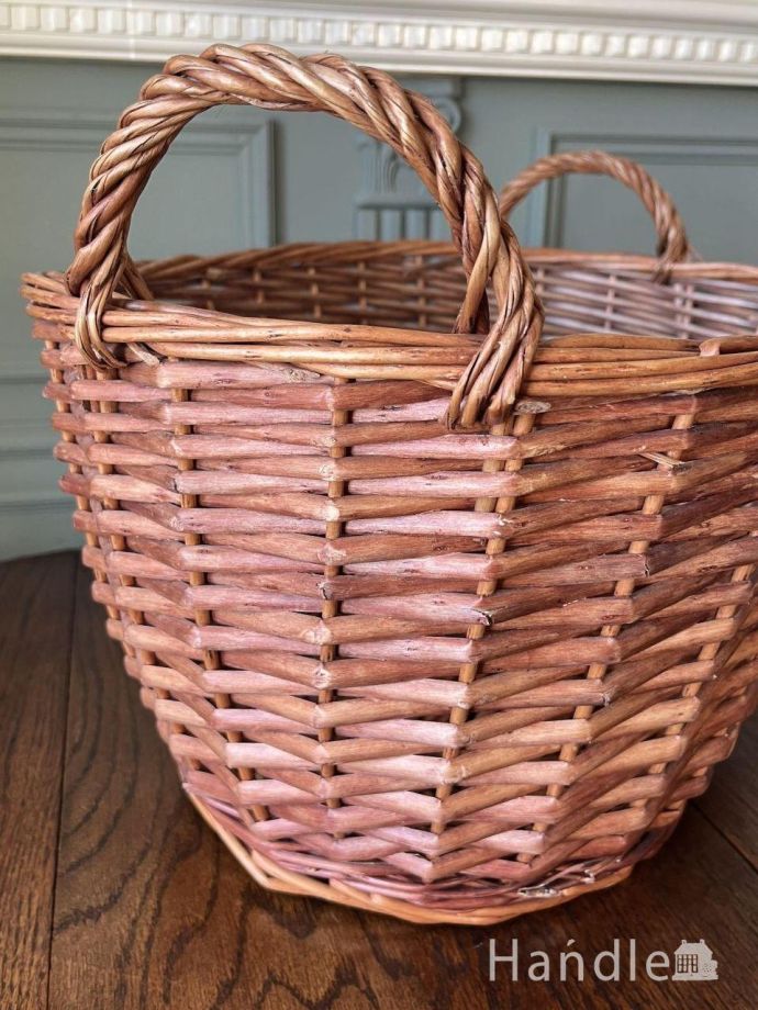 アンティークのバスケット