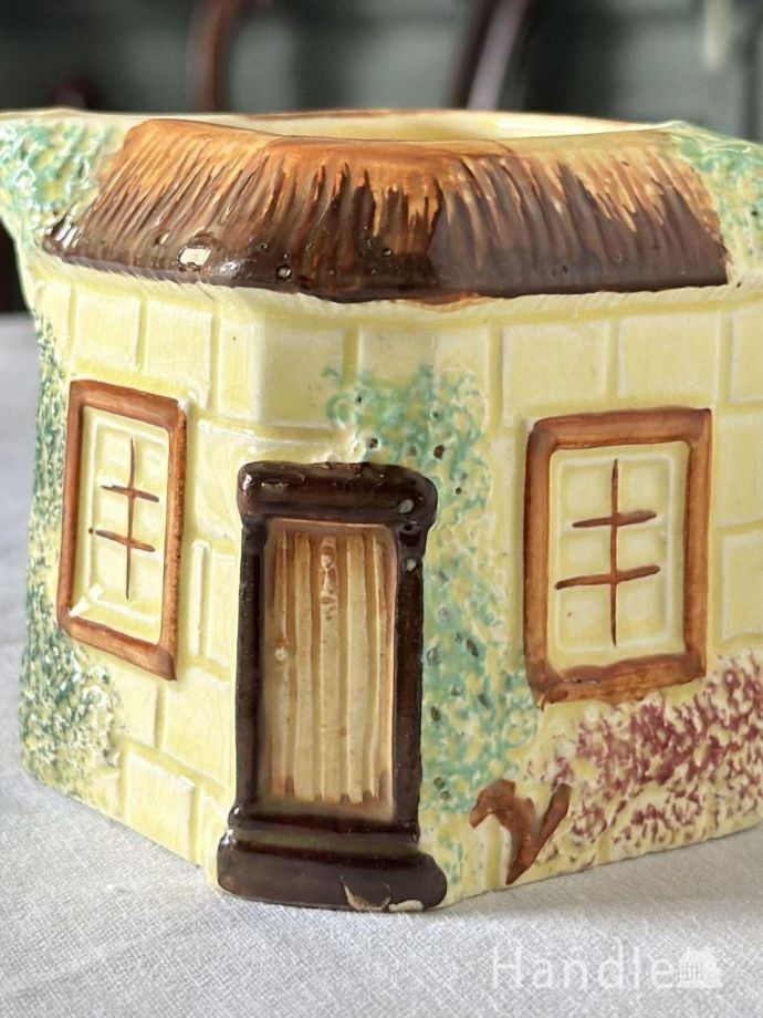 Keele Street Potteryのミルクピッチャー