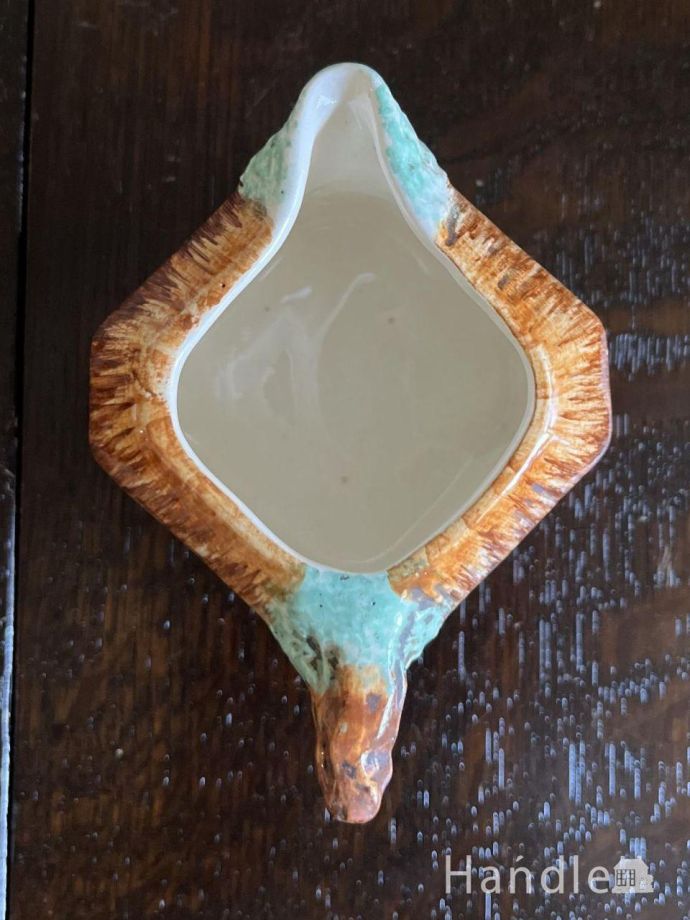 英国アンティークのおしゃれな食器