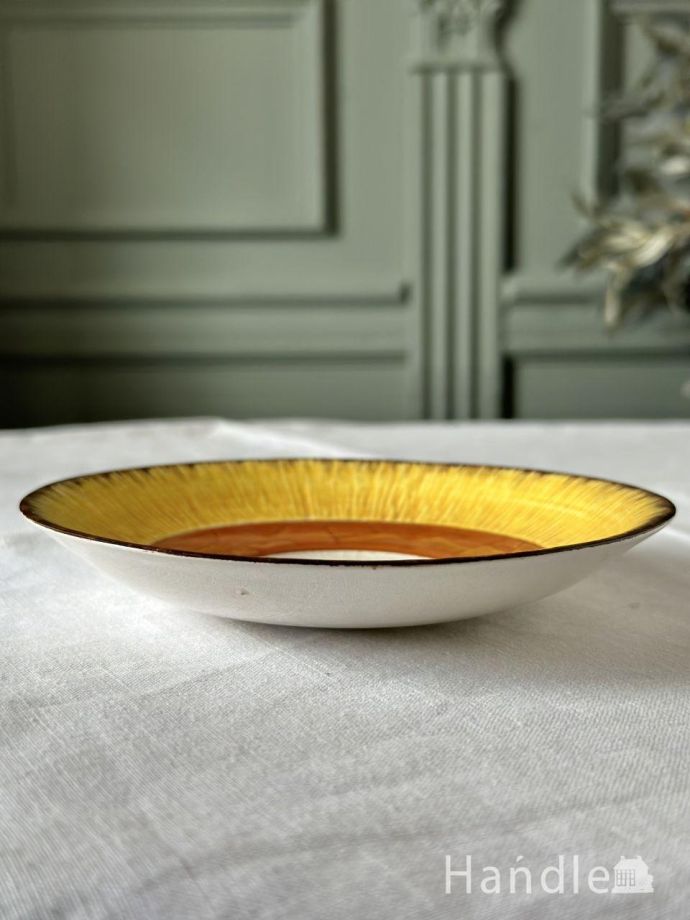 英国アンティークのおしゃれな食器