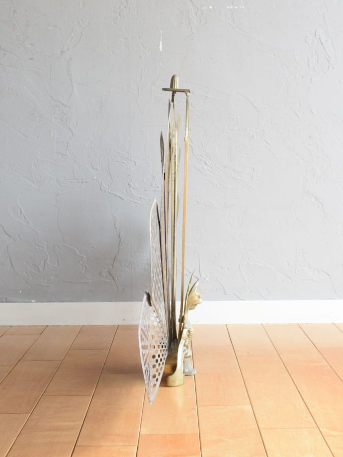 スクリーンの側面