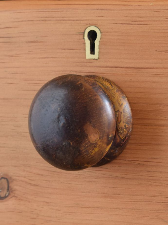 アンティークチェストの取っ手