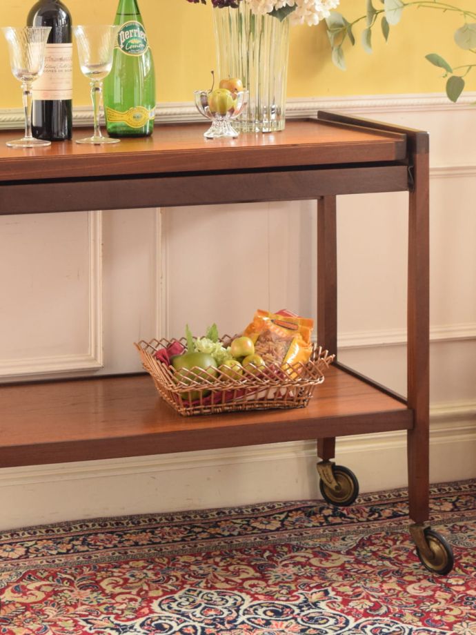 おしゃれなビンテージワゴン