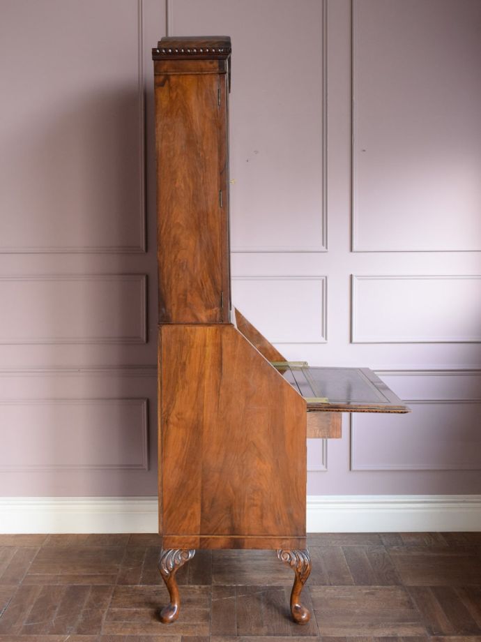 ビューローの側面