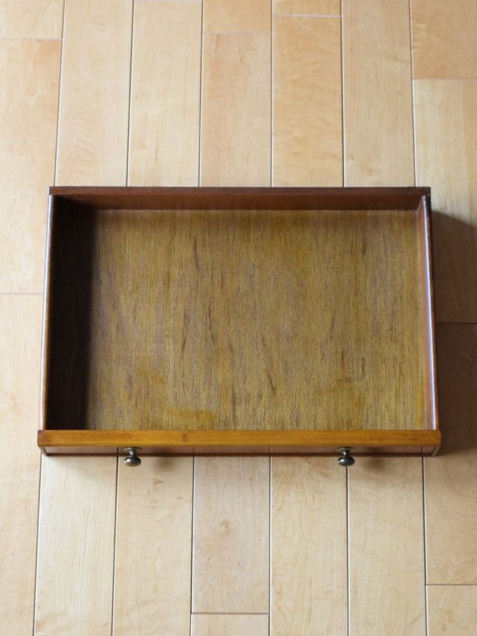 マガジンラックの引き出し