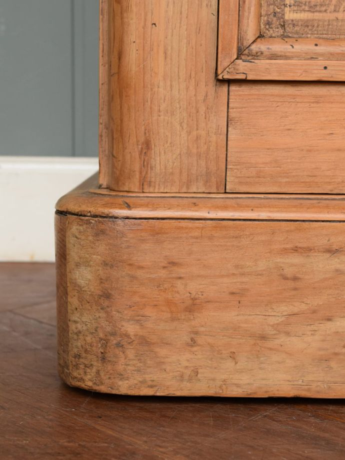 アンティーク家具の脚