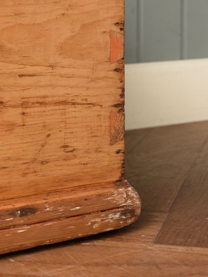 アンティーク家具の脚