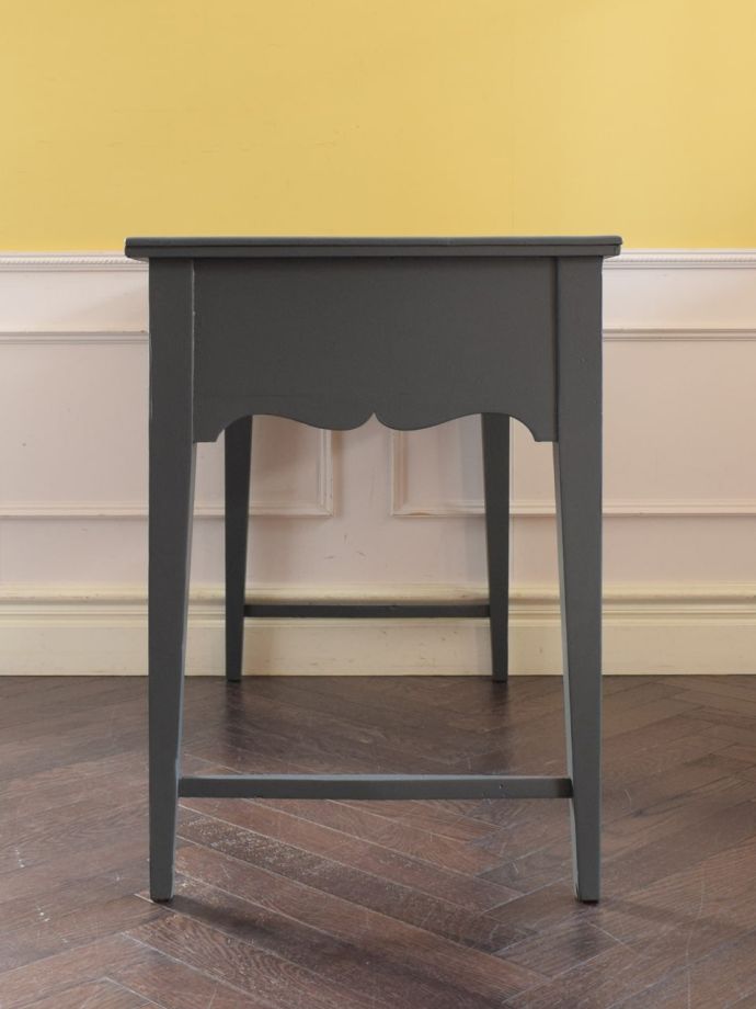 テーブルの側面