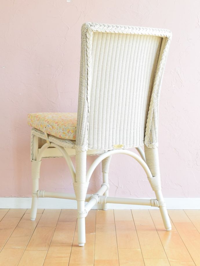 ロイドルームチェアの後ろ姿