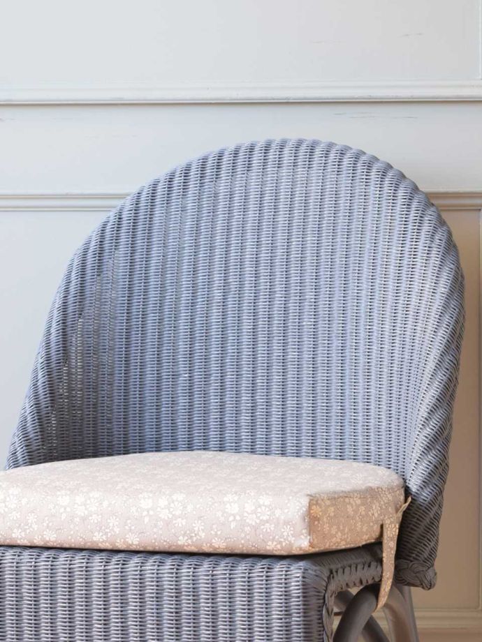 ロイドルームチェアの背もたれ