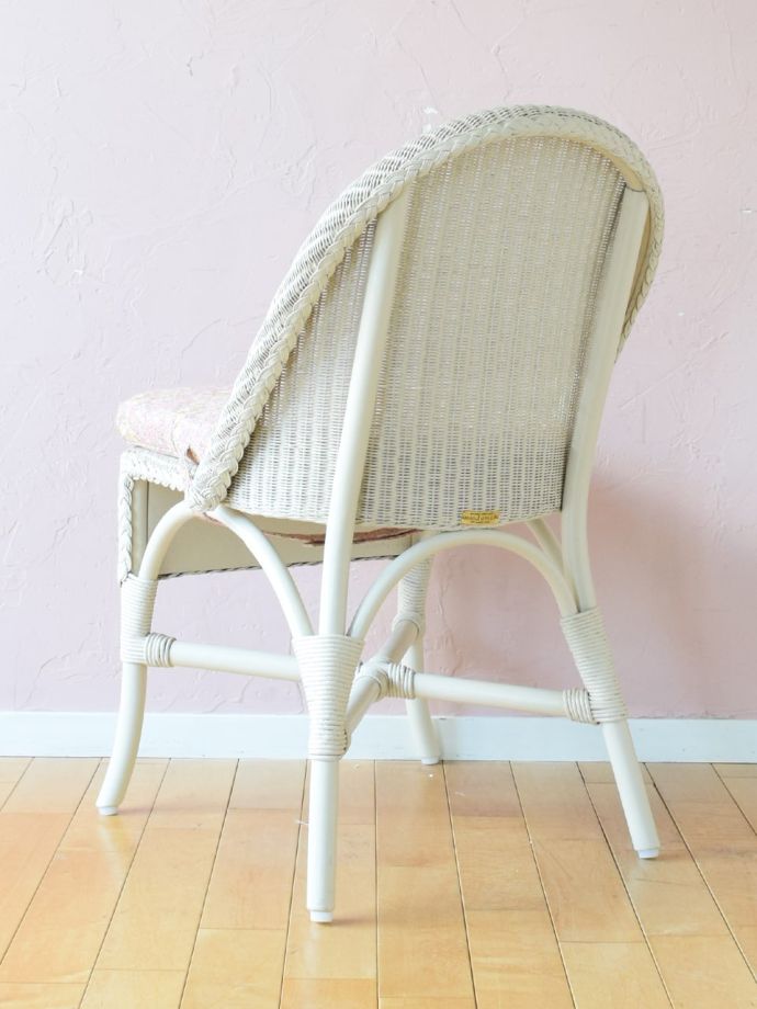 ロイドルームチェアの後ろ姿