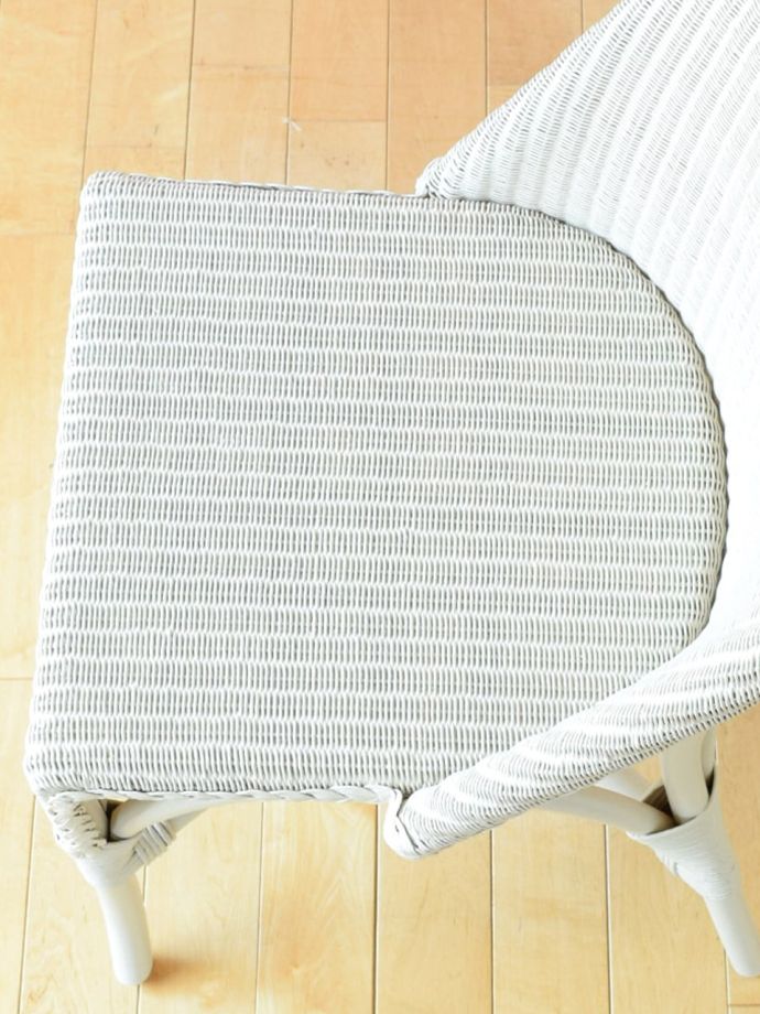 クッションを外すと