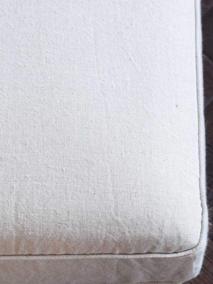 フランス生まれのリネンのカバー