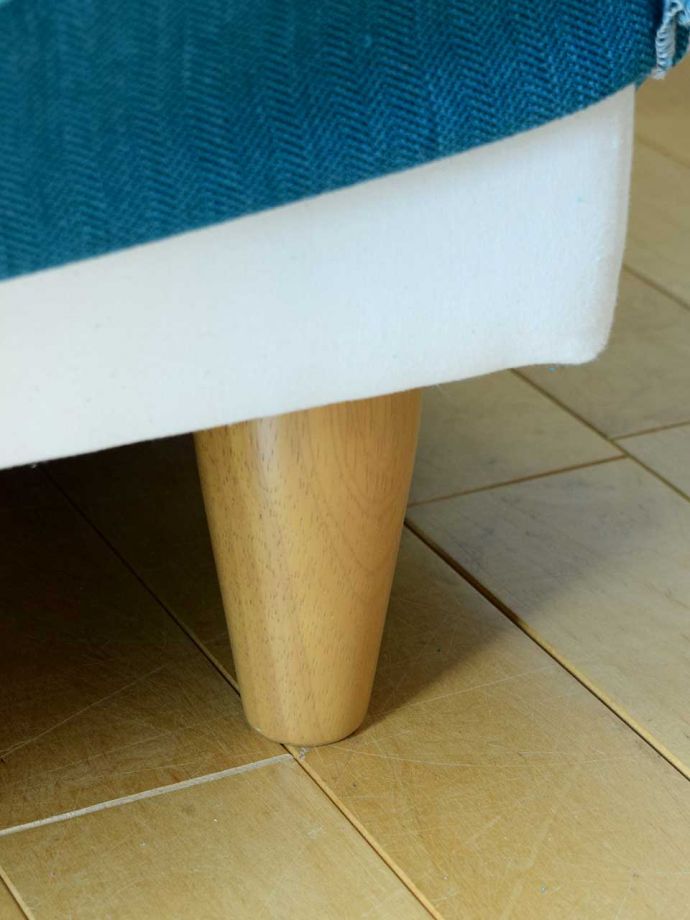 オシャレなスツールの脚