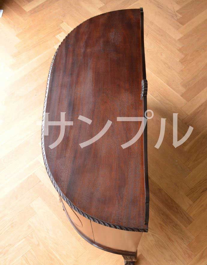 サイドボード　アンティーク家具　サイドボード。上から見てるとこんな感じです。(k-2638-f)