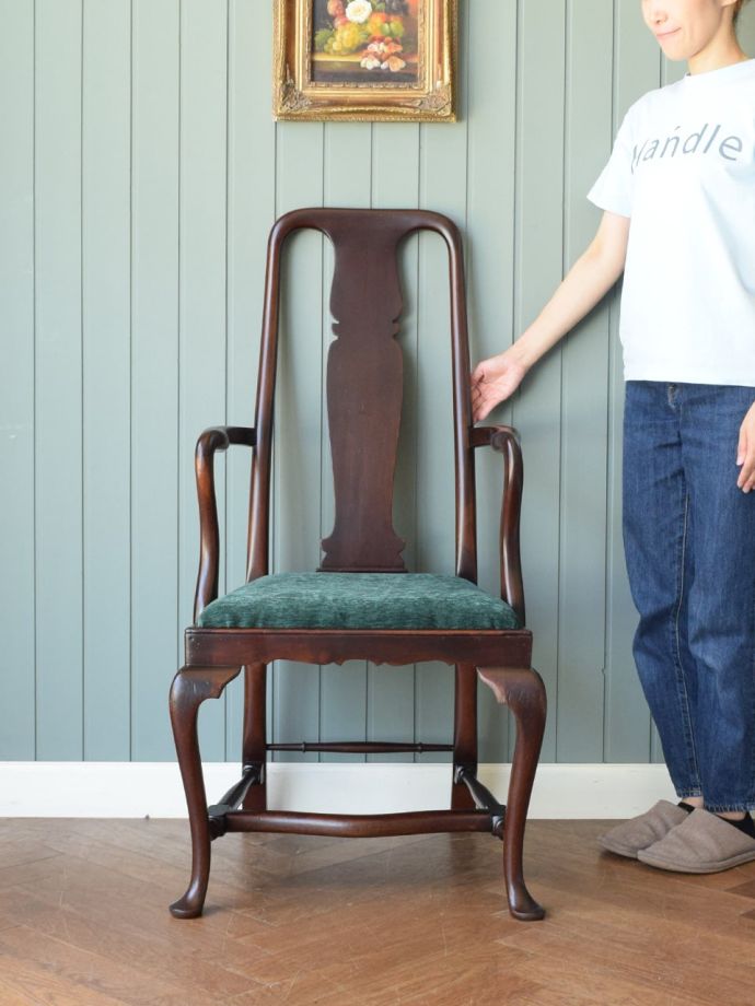 アン女王時代に作られた英国の代表的な椅子