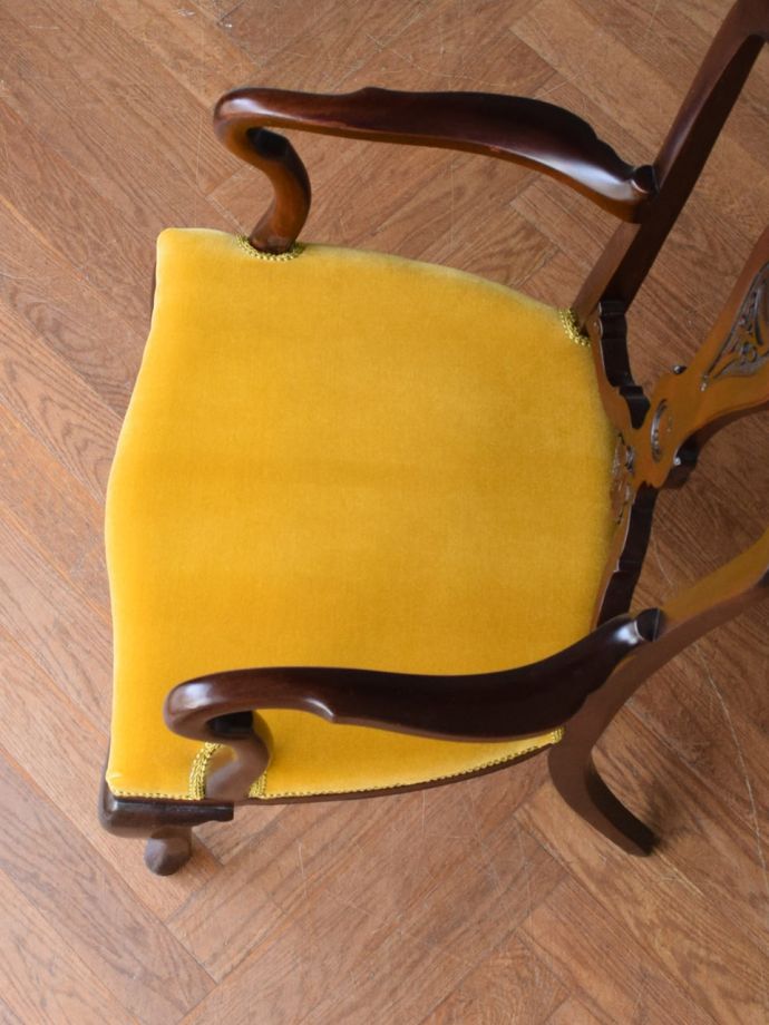 アンティークの椅子の座面