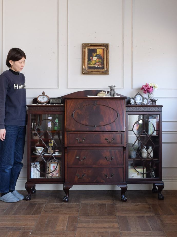 英国アンティークのサイドバイサイド