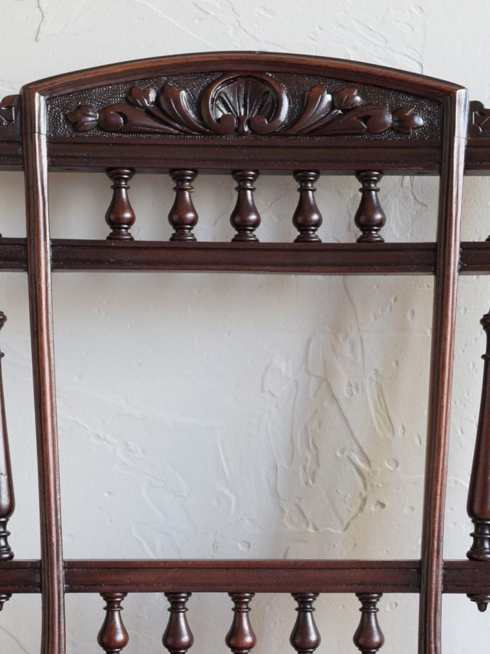 英国アンティークらしい装飾