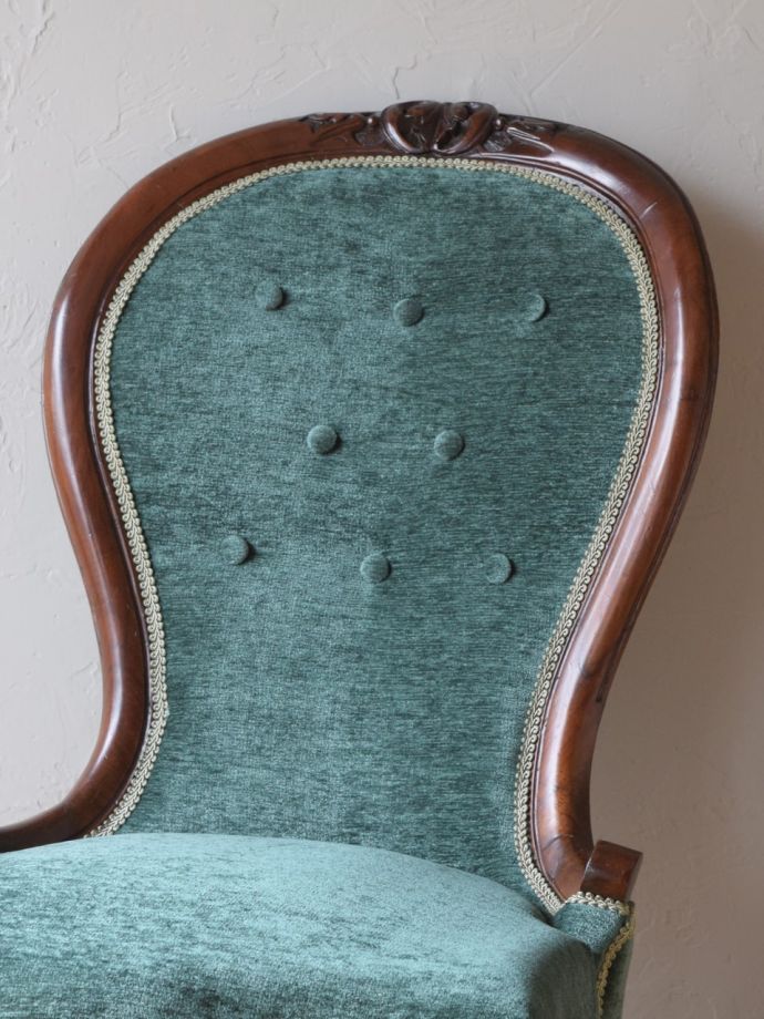 贅沢な美しさはアンティークの証