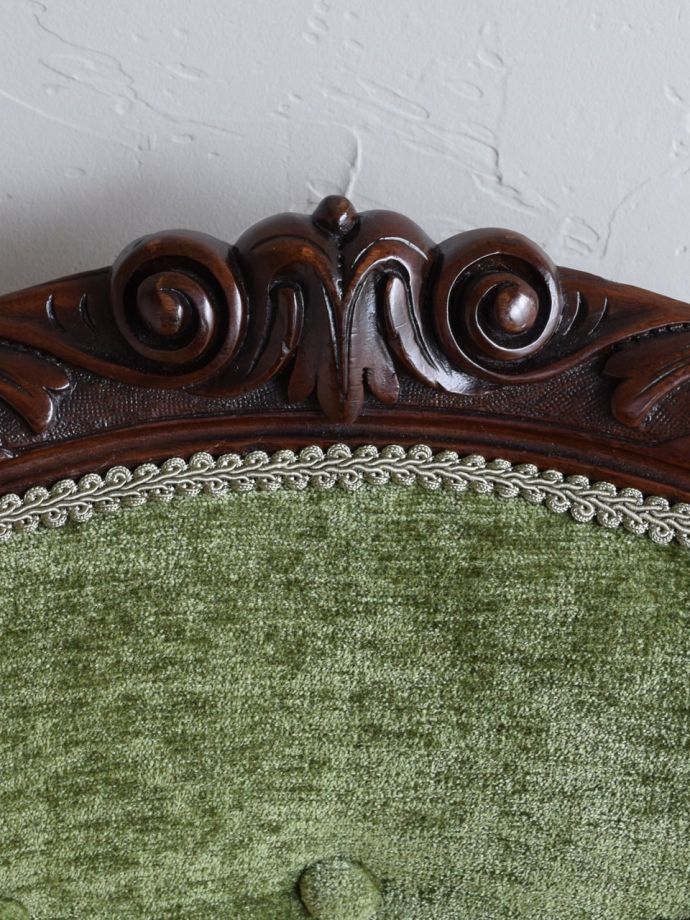 英国アンティークらしい装飾