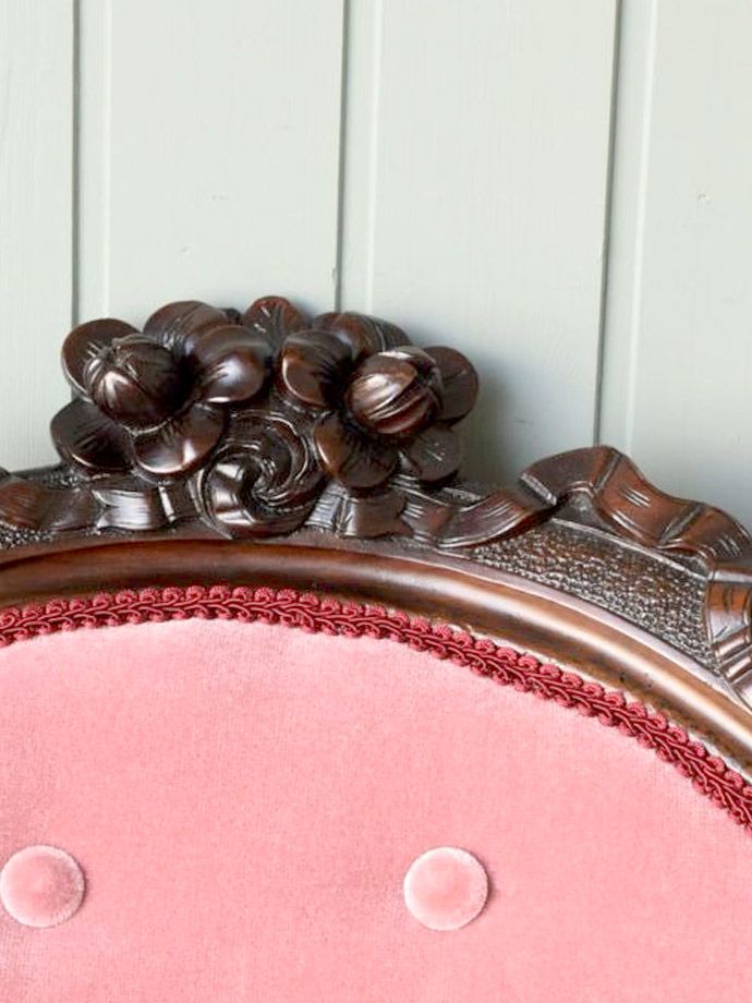 英国アンティークらしい装飾