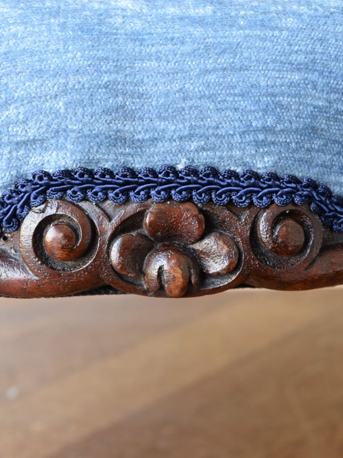 アンティーク椅子の装飾