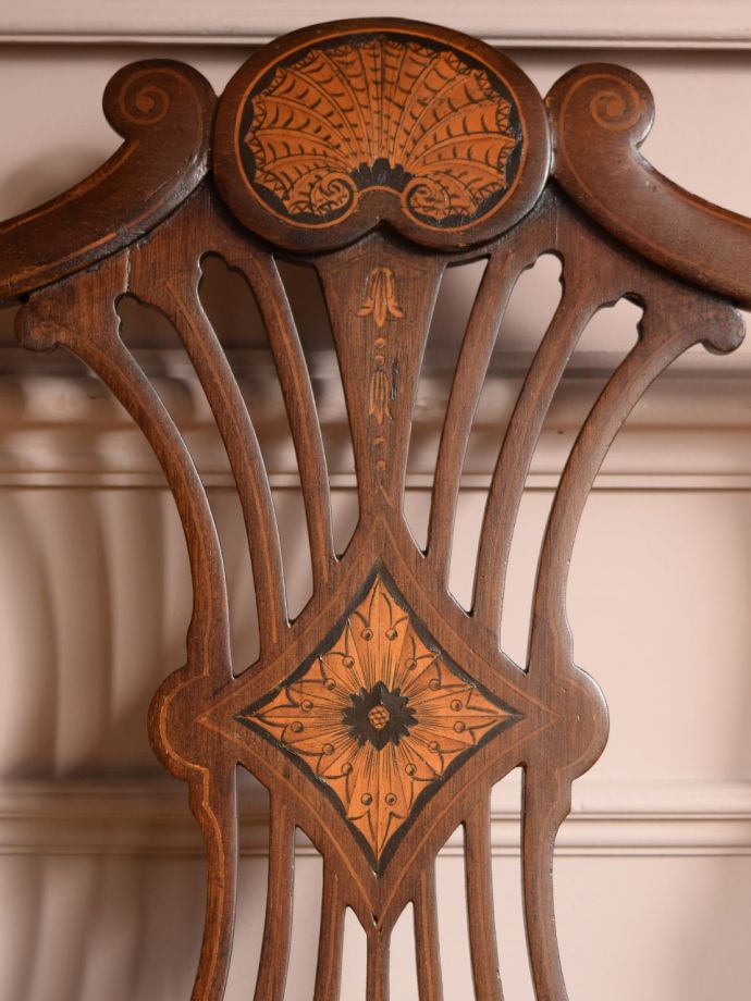 セティの華やかな装飾