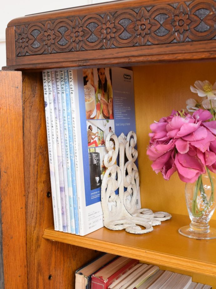 収納たっぷりのキャビネット