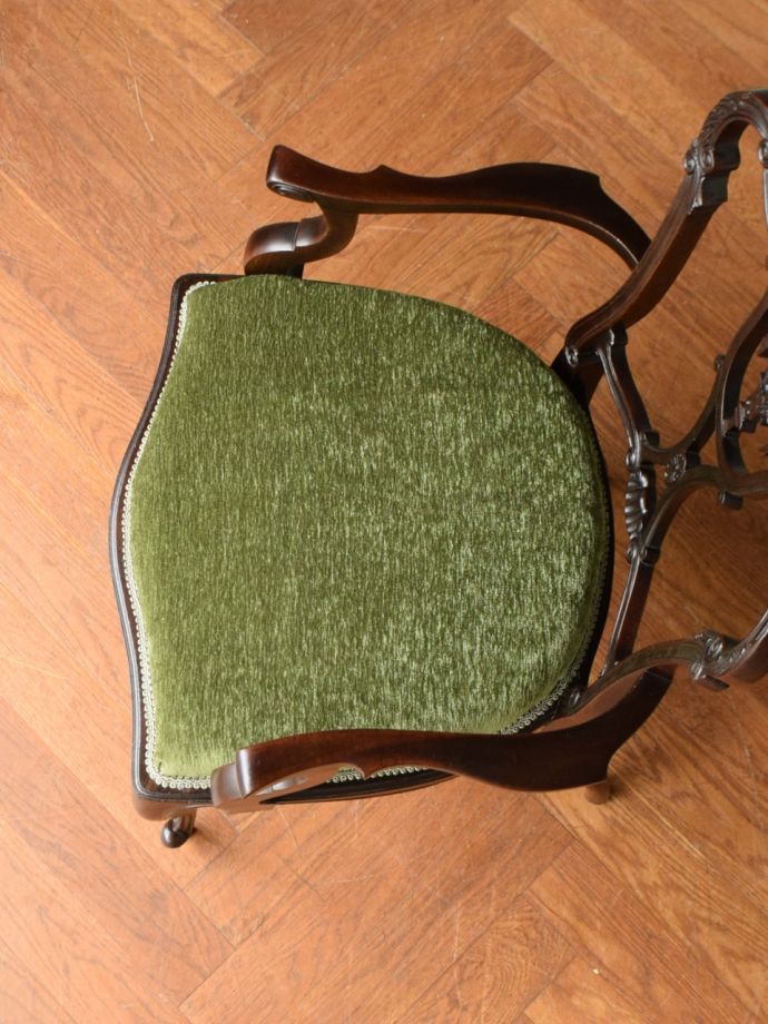 アンティークの椅子の座面