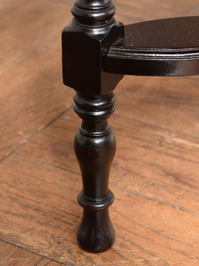 アンティーク家具の脚