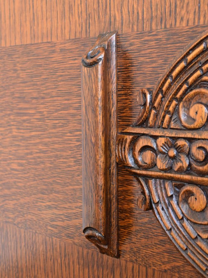 アンティーク家具の取っ手