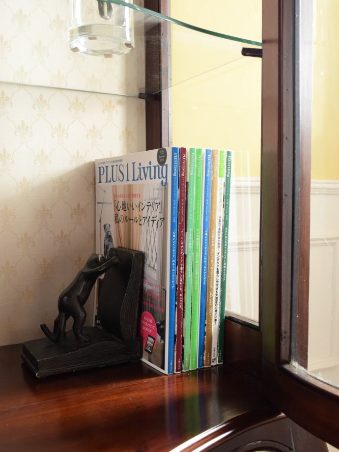 収納たっぷりのキャビネット