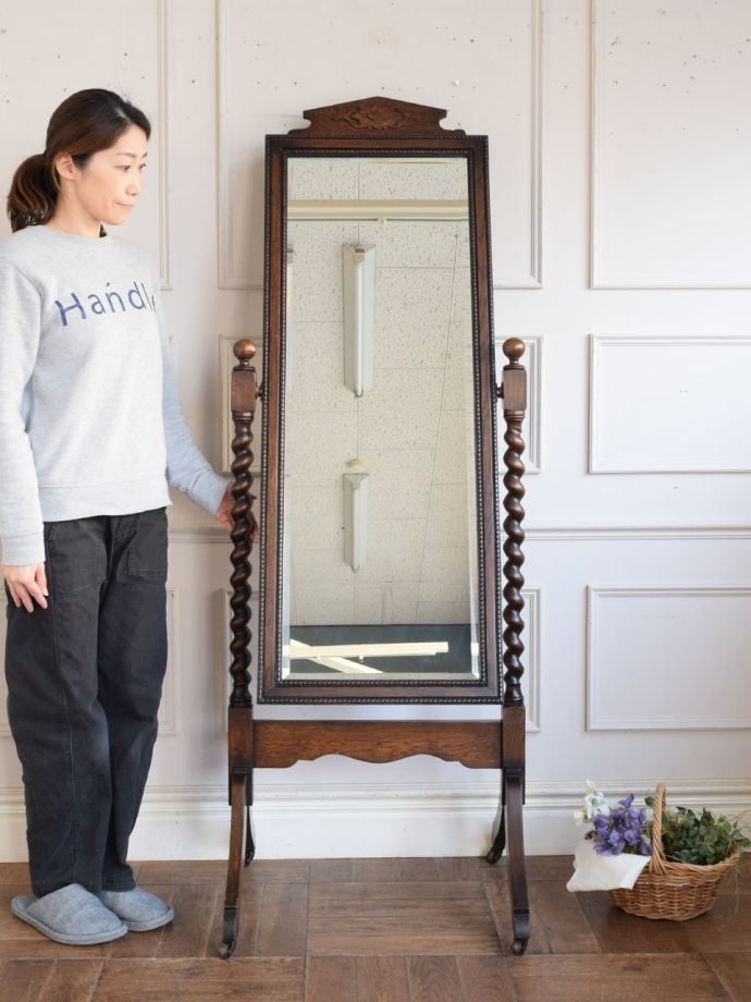 アンティークのシュバルミラー