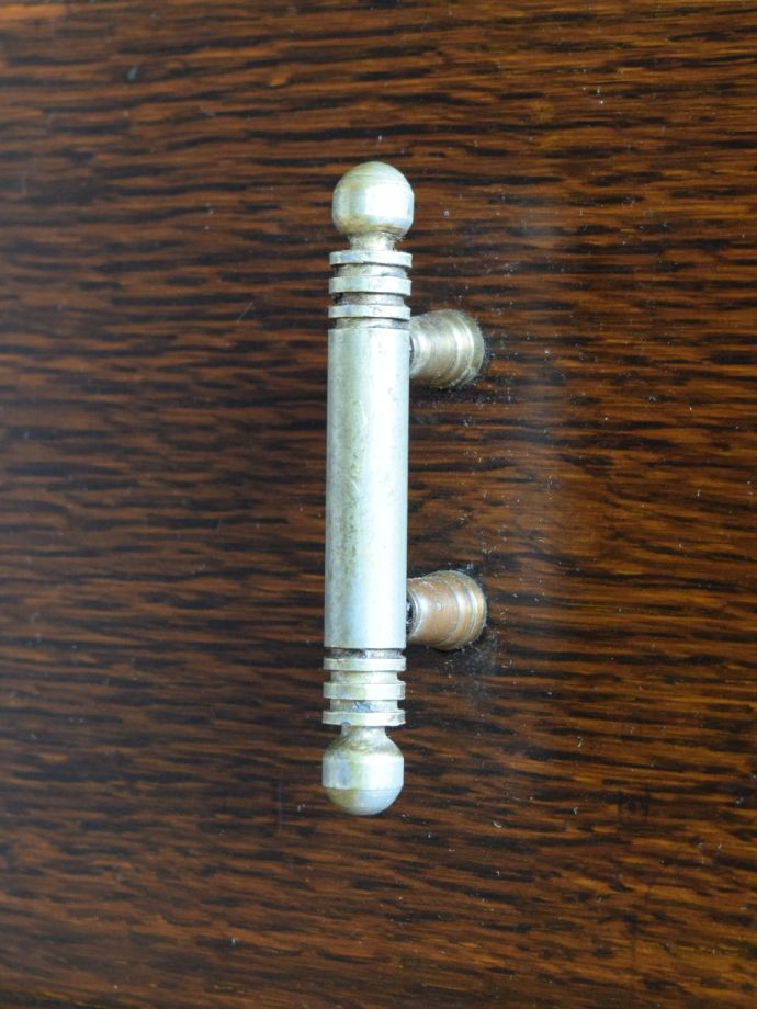 アンティーク家具の取っ手