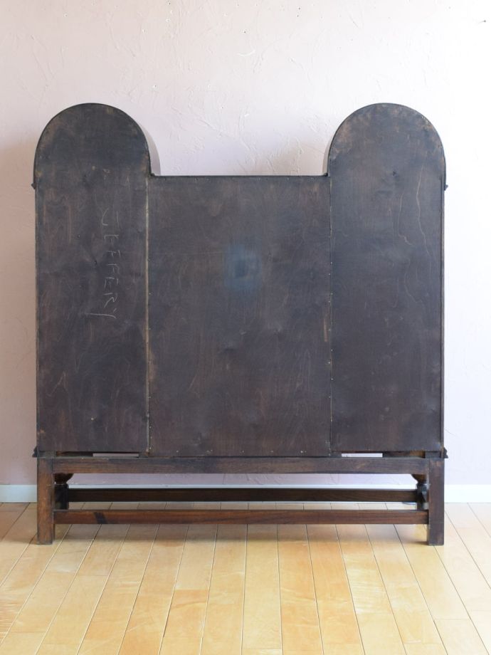 サイドバイサイドの後ろ姿