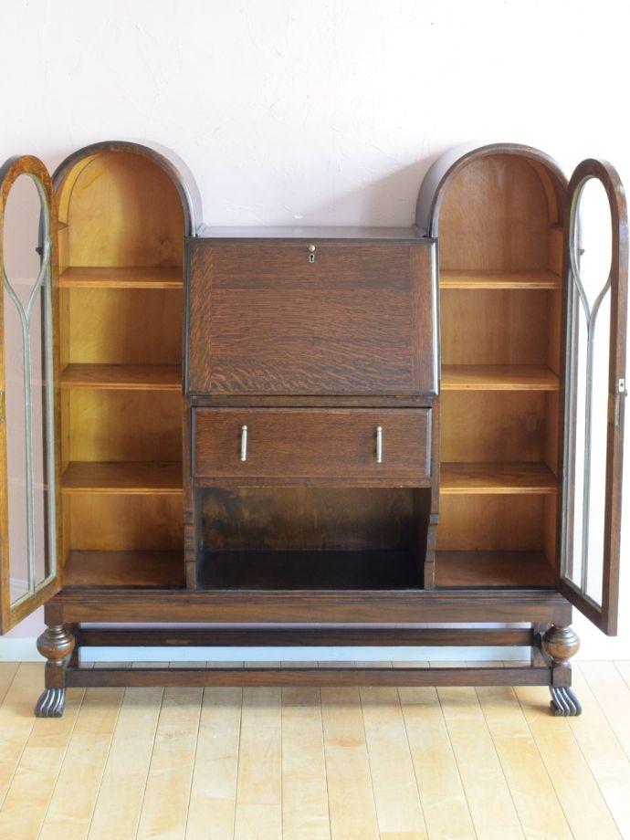 サイドバイサイドの扉の中