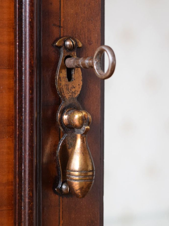アンティークの鍵と取っ手
