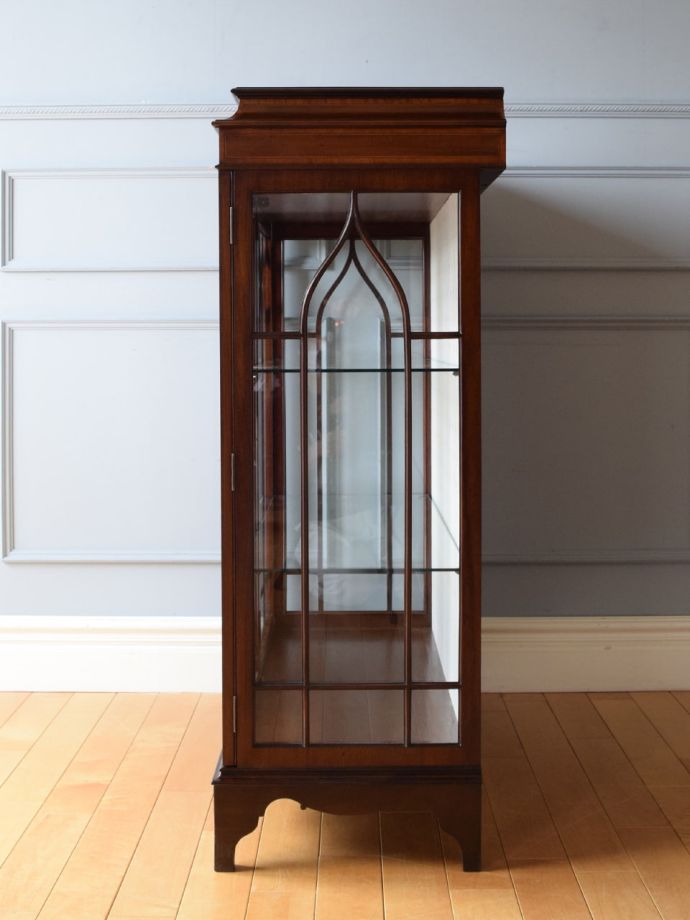 キャビネットの側面