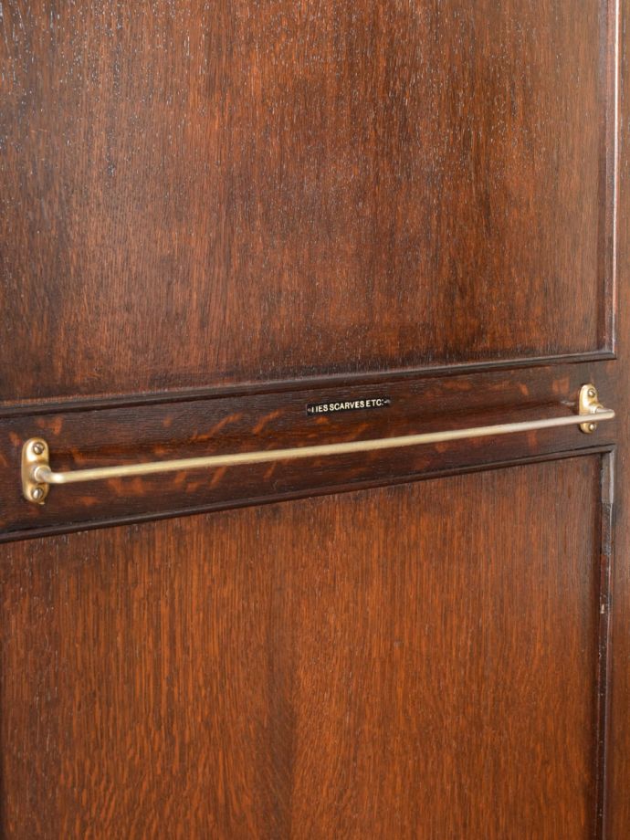 ワードローブのバー