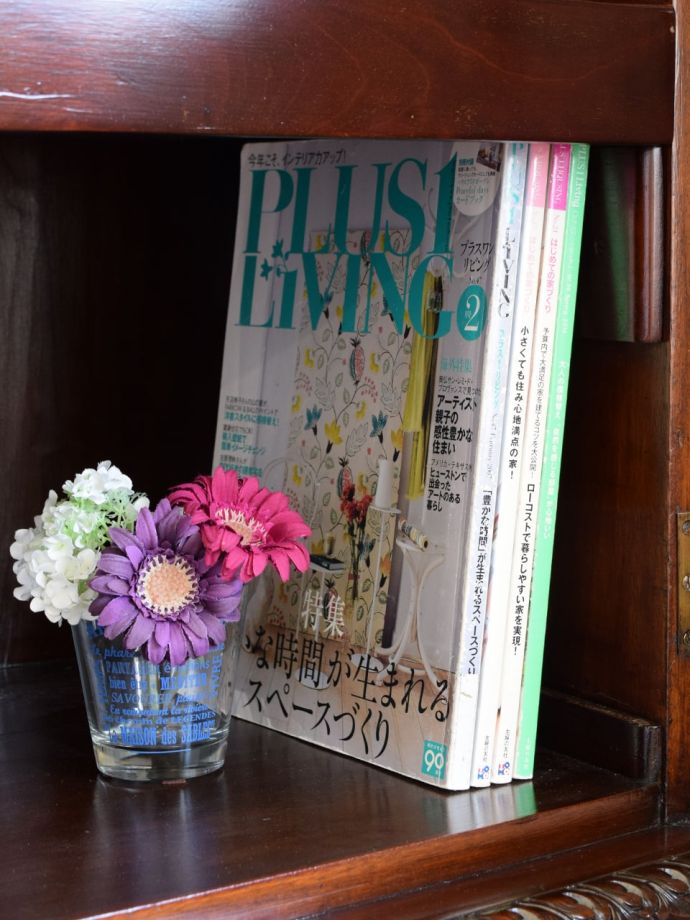 収納たっぷりのサイドボード