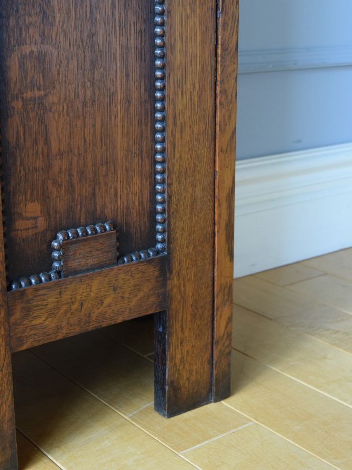 アンティーク家具の脚