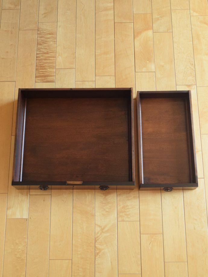 アンティークデスクの引き出し