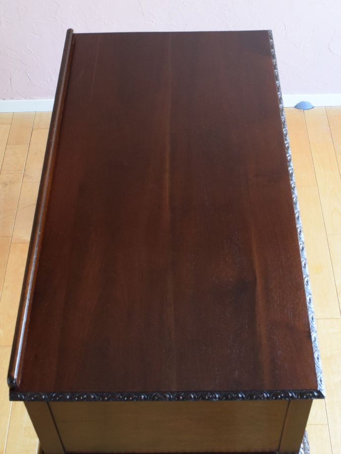 書斎机の美しい天板