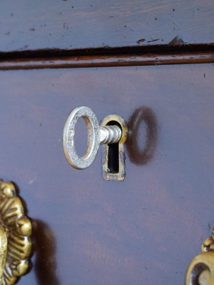 アンティークデスクのカギ
