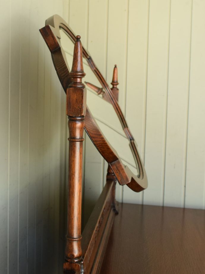 アンティークの鏡