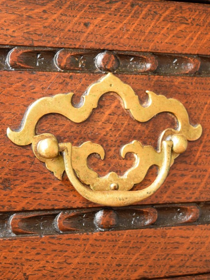 アンティークチェストの取っ手